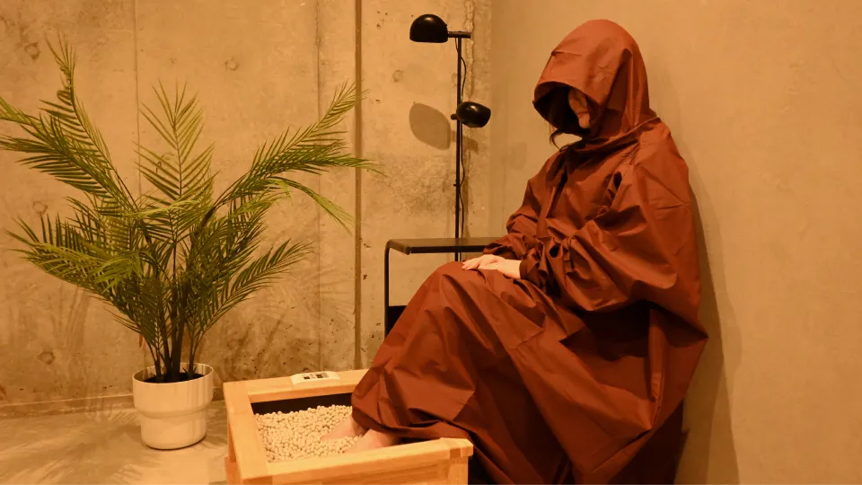 よもぎ蒸しで温活する様子